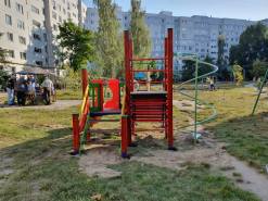 Монтаж детской площадки УК Город Брянск